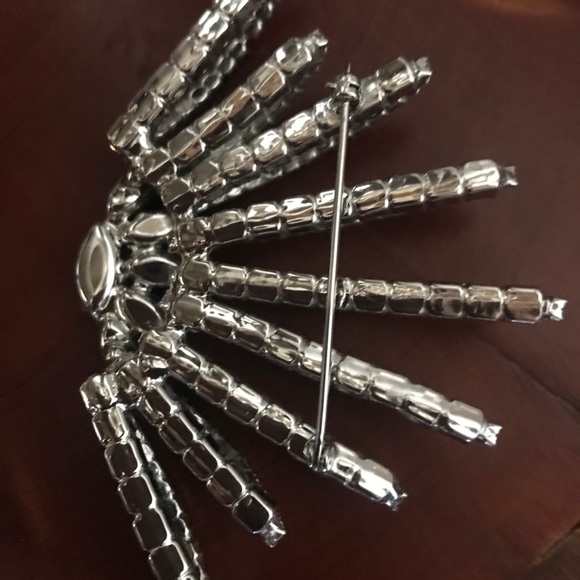 Vintage Rhinestone Brooch - Picture 3 of 5